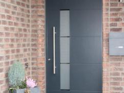 Aluminium-Haustür und Nebeneingangstür in Niederkrüchten