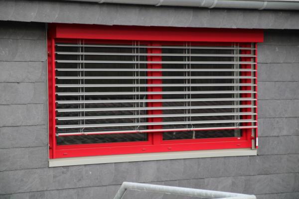 Kunststoff-Alu-Fenster in Bürogebäude in Niederkrüchten